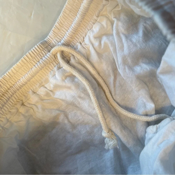 🌈  Vintage Vibes: Men’s Striped Shorts - Size LG by Club International 🌟 - Picture 9 of 13